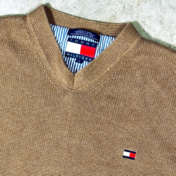 Vintage Tommy Hilfiger Heavy Cotton V-Neck pullover sweater Large - Picture 3 of 9